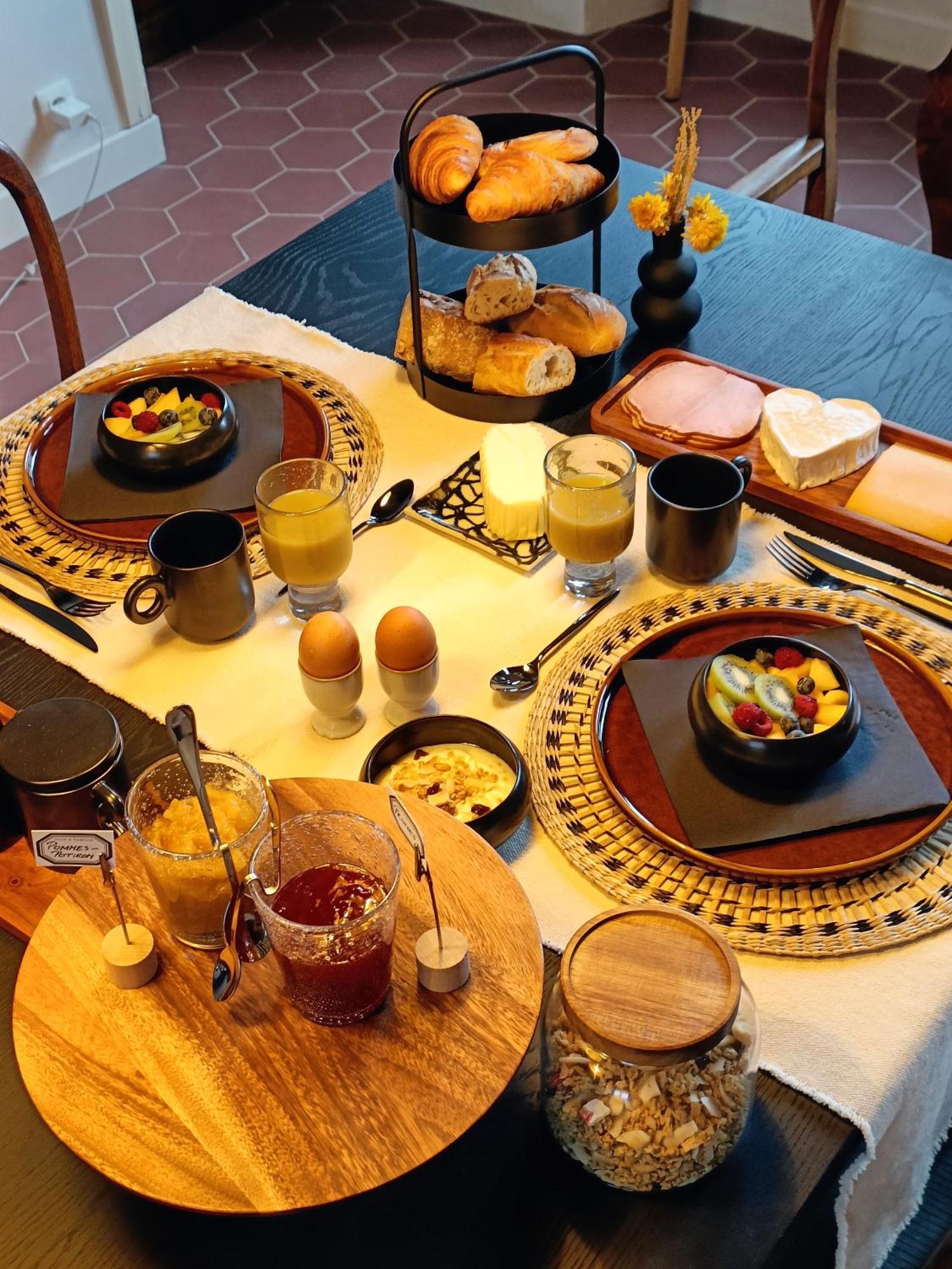La Theresienne Pleines-Oeuvres 외부 사진